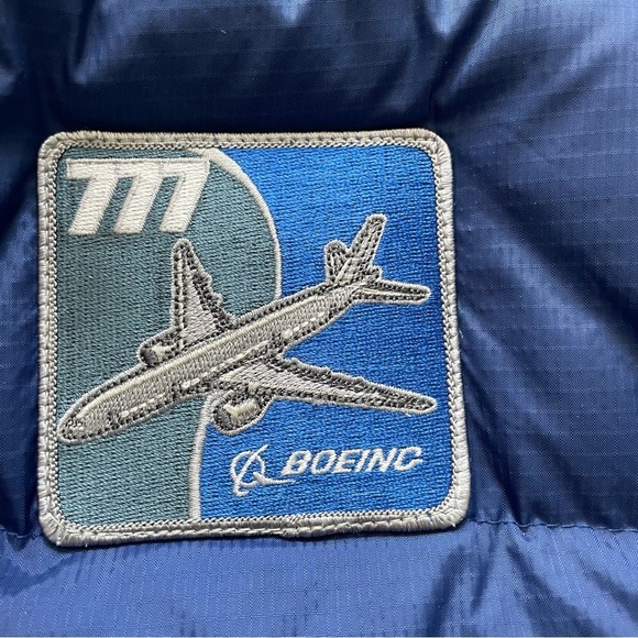 Vintage Boeing 777 Duck Down & Feather Blue Puffer Vest by Togo Men’s XL - Picture 2 of 11